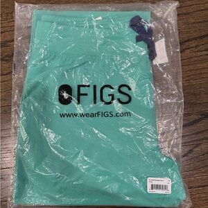 NWT- FIGS Surgical Green Scrub Pants- Livingston Basic